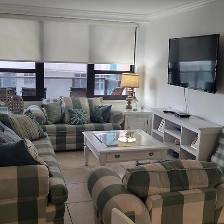 2 Bedroom 2 Bath Beachfront Condo On Miami Beach Millionaire Row Exterior foto