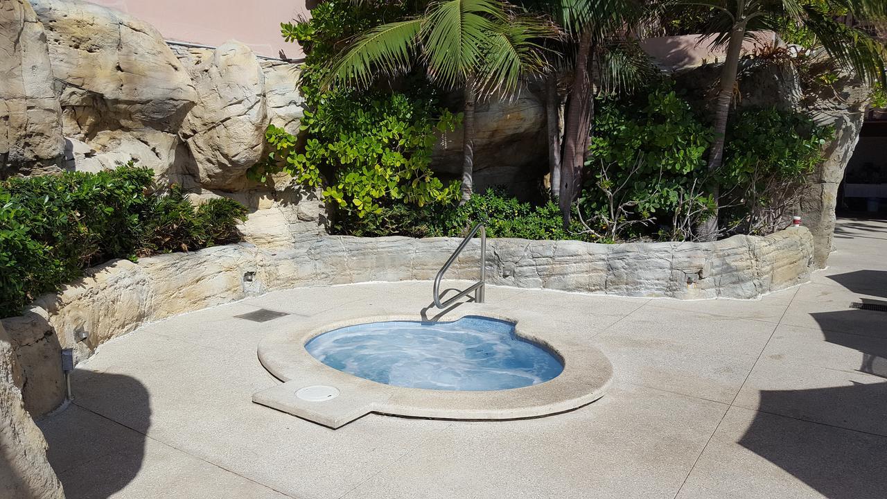 2 Bedroom 2 Bath Beachfront Condo On Miami Beach Millionaire Row Exterior foto