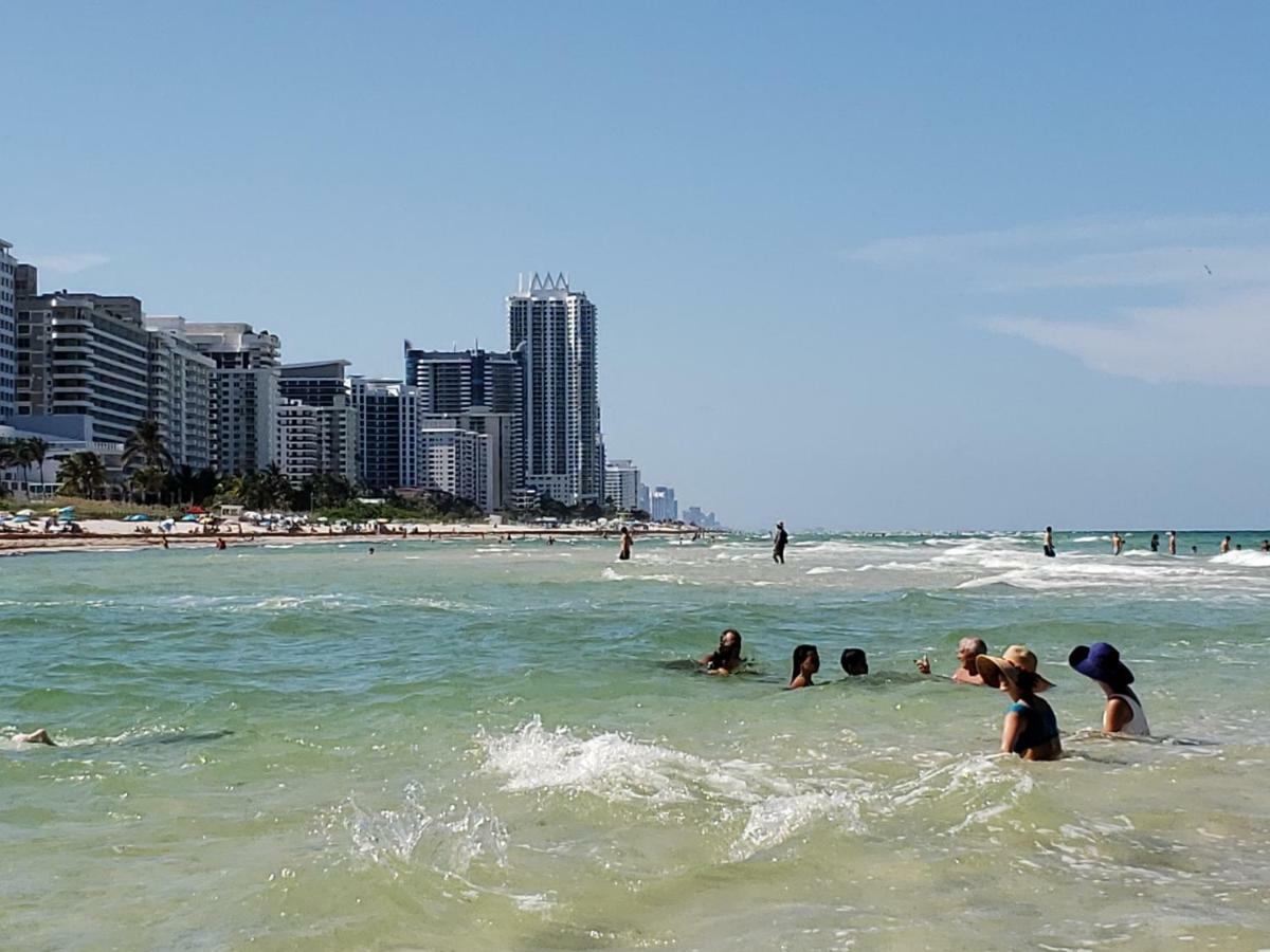 2 Bedroom 2 Bath Beachfront Condo On Miami Beach Millionaire Row Exterior foto