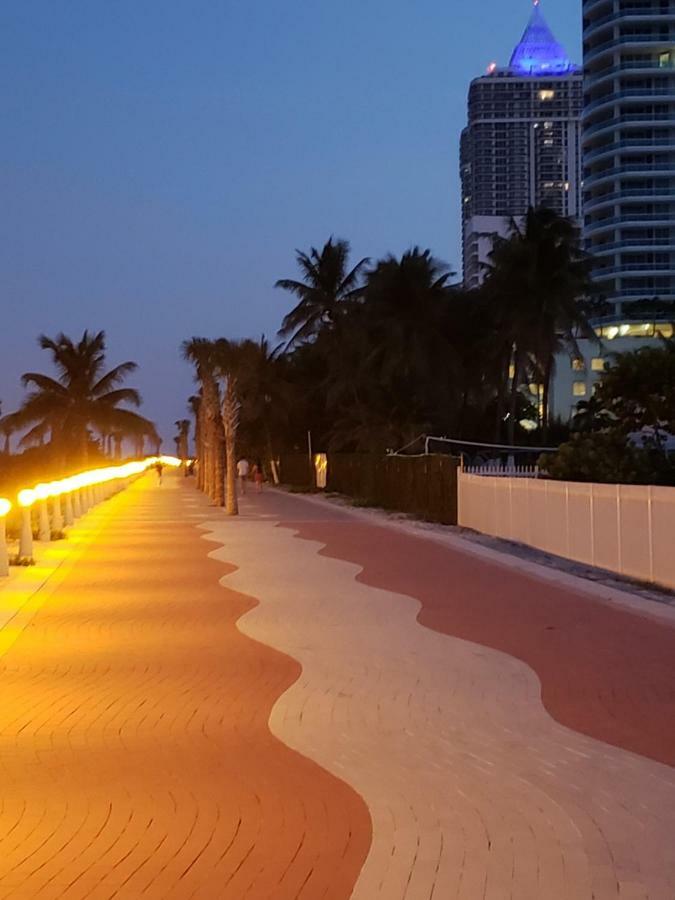 2 Bedroom 2 Bath Beachfront Condo On Miami Beach Millionaire Row Exterior foto